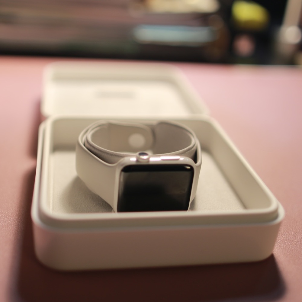 Apple Watch Series 2 White Ceramic 42mm